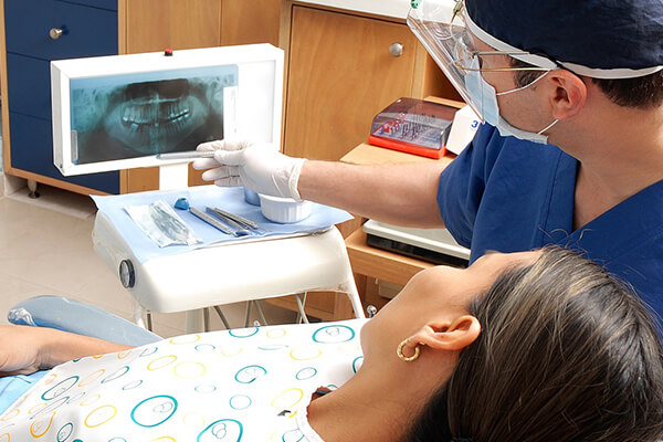 Dentist in Baton Rouge Whiten Your Sensitive Teeth