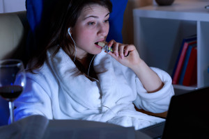 Dentist in Baton Rouge Protect Your Teeth at Night by Avoiding these Sleep Habits